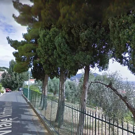 Appartement Renovated House Comfort And Parking In The Middle Of The Town Imperia
