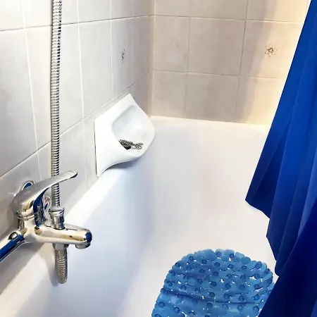 Renovated House Comfort And Parking In The Middle Of The Town Imperia