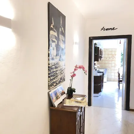 Renovated House Comfort And Parking In The Middle Of The Town
