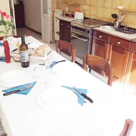 Appartement Renovated House Comfort And Parking In The Middle Of The Town Imperia
