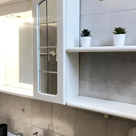 Renovated House Comfort And Parking In The Middle Of The Town Appartement